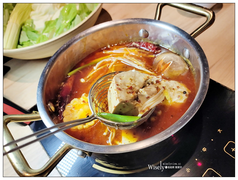 台北大安。福椒鍋料理︱生猛安格斯火山牛肉、胡椒雞煲肚片鍋～捷運忠孝復興站食 x 台北東區美食