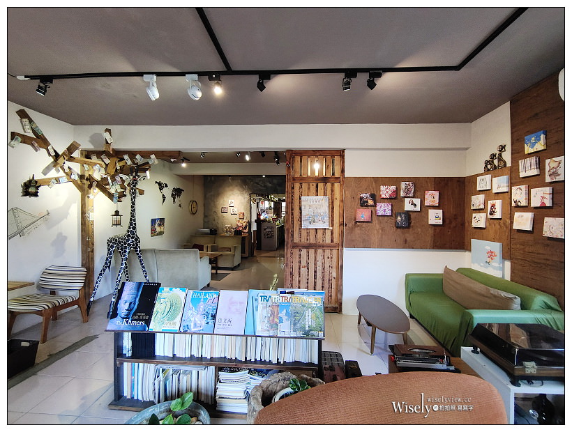 菁桐餐廳。慢.旅行-私會館︱享受懷舊時光裡的老街咖啡,木造回收建材裝潢布置~菁桐咖啡推薦 x 菁桐自由行 x 菁桐車站 菁桐餐廳。慢.旅行-私會館︱享受懷舊時光裡的老街咖啡,木造回收建材裝潢布置~菁桐咖啡推薦 x 菁桐自由行 x 菁桐車站