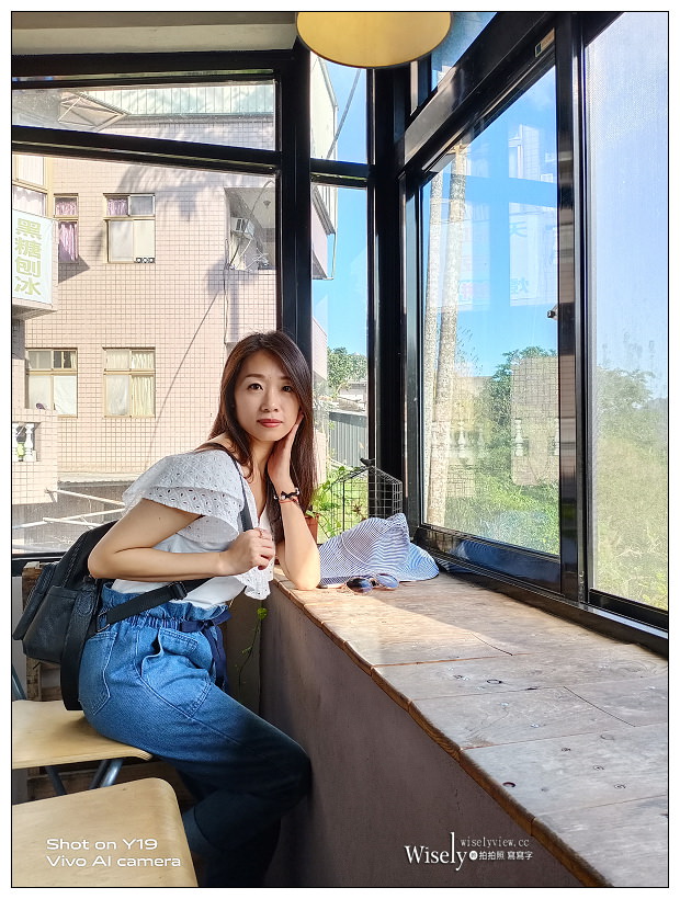 菁桐餐廳。慢.旅行-私會館︱享受懷舊時光裡的老街咖啡,木造回收建材裝潢布置~菁桐咖啡推薦 x 菁桐自由行 x 菁桐車站 菁桐餐廳。慢.旅行-私會館︱享受懷舊時光裡的老街咖啡,木造回收建材裝潢布置~菁桐咖啡推薦 x 菁桐自由行 x 菁桐車站