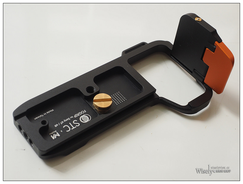STC FOGRIP 快展手把&側邊L型快拆板。開箱文︱75g輕量鋁合金堅固耐用，隱藏式收合節省握力方便更換電池，適用Sony A9／A7RM3／A7M3／A72／A73／A7S2