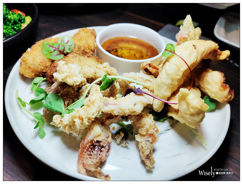 台北大安。D Town by A Train︱微醺時尚酒吧，平價美味好吃，環境氣氛佳，下班聚餐好去處～捷運忠孝復興站美食 x 台北東區美食 x 台北酒吧 x 台北餐酒館