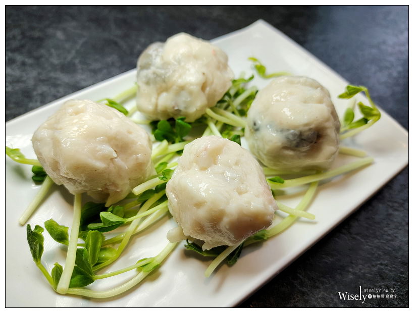 台北士林。肉多多火鍋：天母新光三越百貨 5F︱雙人海陸套餐 CP 值高，用餐環境舒適～捷運芝山站美食 x 天母美食 x 天母火鍋 x 天母新光三越百貨美食