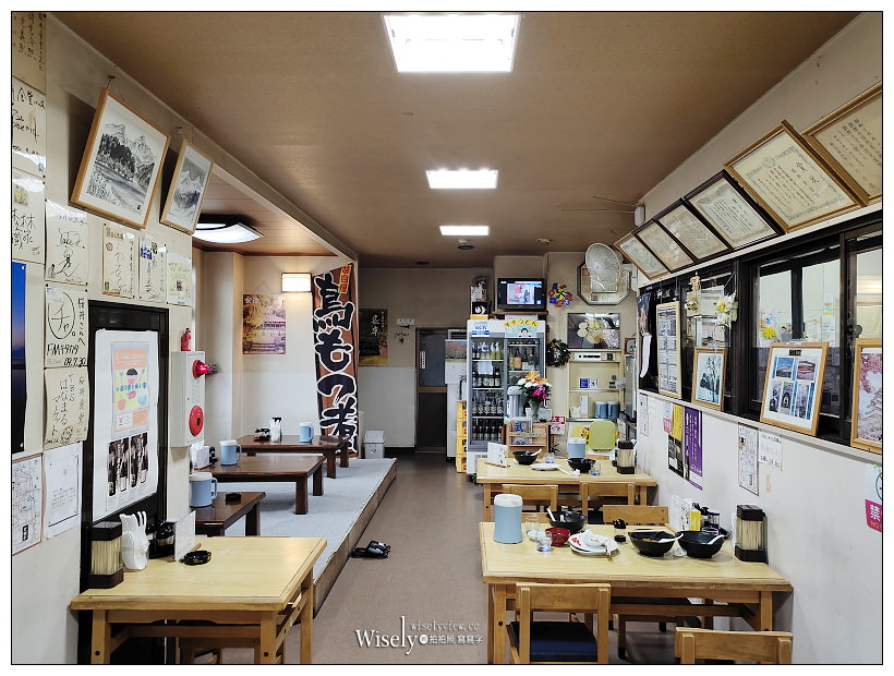 福島。喜多方拉麵：櫻井食堂 蔵ラーメン︱富彈性粗麵搭配醬油湯頭，在地老麵會成員，白色日式土藏外觀～福島美食 x 喜多方車站美食 x 日本三大拉麵