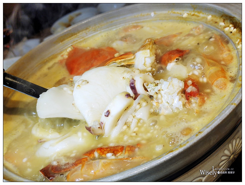 台北大安。曉鹿鳴樓 上海菜︱名廚范添美師傅-經典招牌東坡肉，肥蟹海鮮泡飯、蘿蔔牛腩煲都很厲害，平價消費菜餚美味又實在～捷運公館站美食 x 台大美食