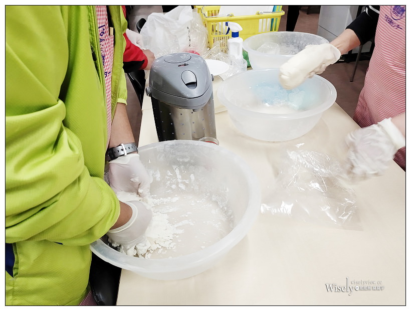 青森。下北名產購物中心︱特色下半北島伴手禮名產，べこ餅(蓓可糕)體驗製作～青森自由行 x 下北半島自由行 x 下北半島名產 x 下北半島景點