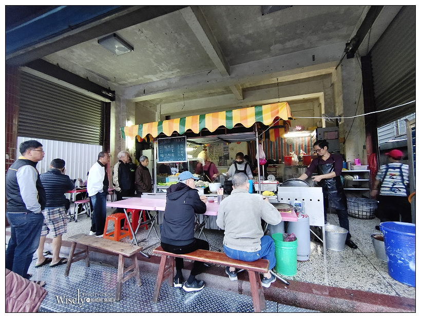 宜蘭美食。城隍廟口麵店︱在地人的平價早午餐,黑白切好吃而湯頭滋味佳~宜蘭城隍廟美食 x 宜蘭銅板小吃 宜蘭美食。城隍廟口麵店︱在地人的平價早午餐,黑白切好吃而湯頭滋味佳~宜蘭城隍廟美食 x 宜蘭銅板小吃