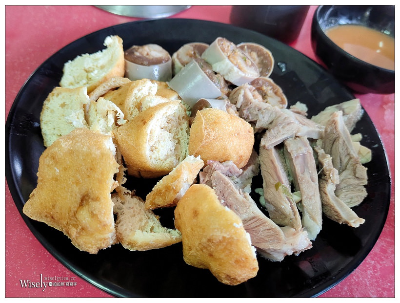 宜蘭美食。城隍廟口麵店︱在地人的平價早午餐,黑白切好吃而湯頭滋味佳~宜蘭城隍廟美食 x 宜蘭銅板小吃 宜蘭美食。城隍廟口麵店︱在地人的平價早午餐,黑白切好吃而湯頭滋味佳~宜蘭城隍廟美食 x 宜蘭銅板小吃