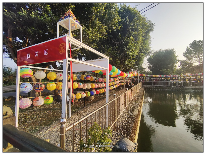 新北景點。三峽廣行宮關聖帝君廟︱三千盞彩色燈海美景，巨型燈籠天燈倒映水面，活動與交通資訊分享～三峽廣行宮燈會 x 三峽IG打卡景點 x 三峽自由行