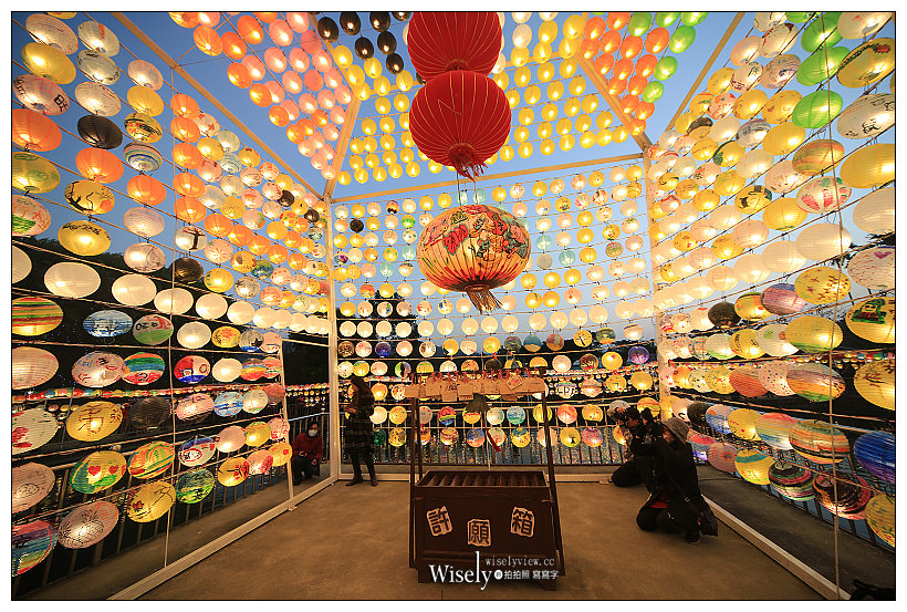 新北景點。三峽廣行宮關聖帝君廟︱三千盞彩色燈海美景，巨型燈籠天燈倒映水面，活動與交通資訊分享～三峽廣行宮燈會 x 三峽IG打卡景點 x 三峽自由行