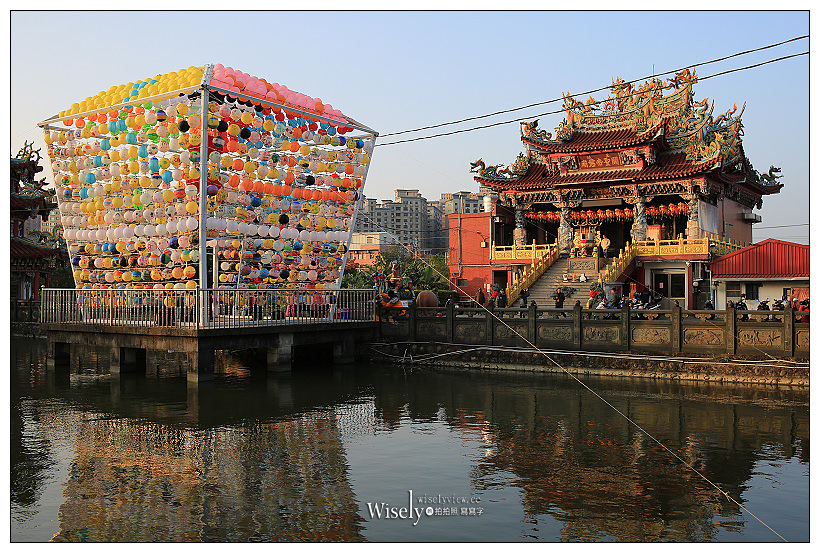 新北景點。三峽廣行宮關聖帝君廟︱三千盞彩色燈海美景，巨型燈籠天燈倒映水面，活動與交通資訊分享～三峽廣行宮燈會 x 三峽IG打卡景點 x 三峽自由行