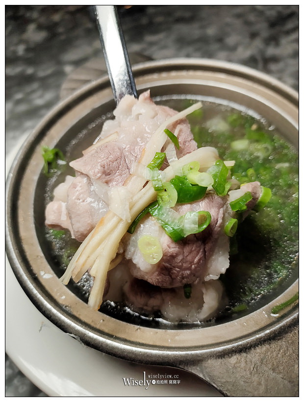 新北板橋。板橋凱撒大飯店 朋派自助餐︱西餐、牛排、熱炒、日料、甜點與古早味料理，相鄰車站10分鐘步程～環境乾淨舒適寬敞，平價吃到飽選擇