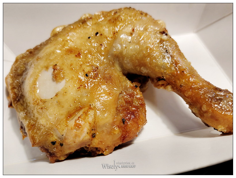 天母美食。德州美墨炸雞︱辣味韓式醬菜巨無霸雞腿堡，多汁炸雞桶 & 香酥雞柳～捷運明德站美食 x 士林區美食 x 天母美式餐廳 x 台北美式炸雞