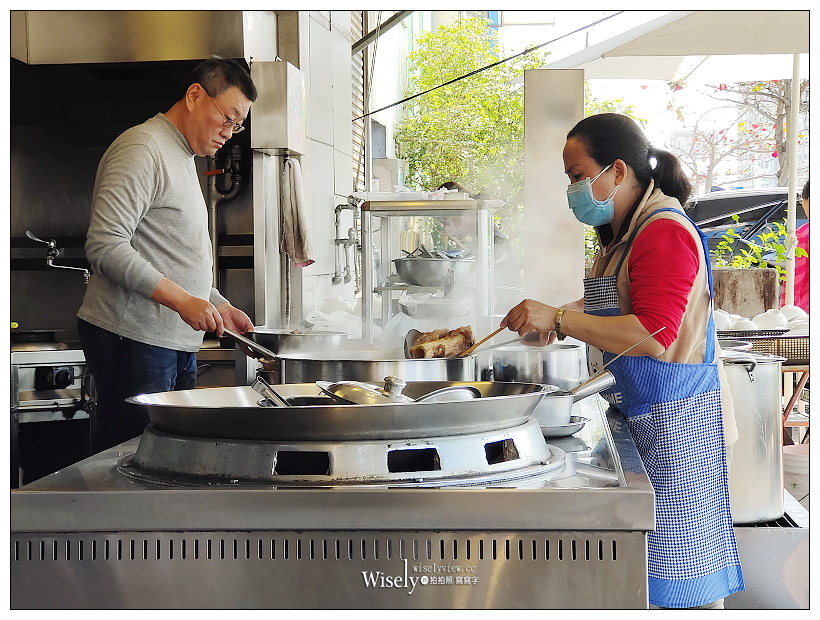 助仔牛肉湯︱安平三大牛肉湯之一︱當地最早的牛肉湯店︱台南安平美食