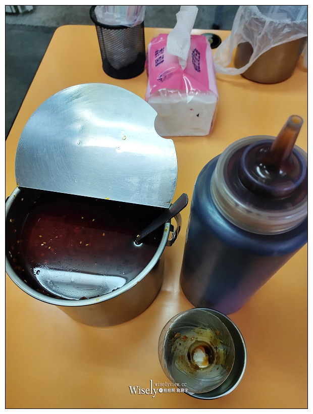 新店美食。三民水煎包︱肉香菜甜饀料多，蒜泥沾醬夠味，在地人的排隊美食～新店美食 x 新店小吃 x 捷運小碧潭站美食 x 新店高中美食 x 新店三民路美食