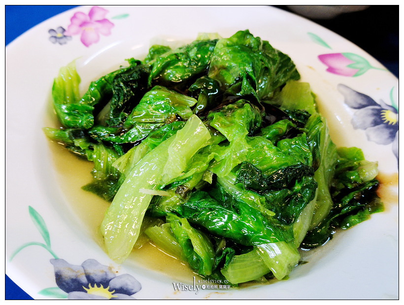 台北中正。南機場夜市 岡山肉燥飯︱在地人的早午餐，走南部風格特色小吃，焢肉飯、魚皮湯都好吃