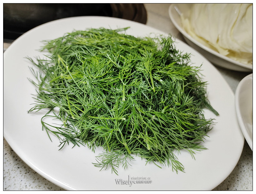 台北中山。豐光溫體羊肉爐︱台中名店媲美北京涮羊肉，清湯香甜佐國產羊肉，推薦四季羊雜與雪花蒸肉，相鄰建國北路三段高架橋下～捷運行天宮站美食