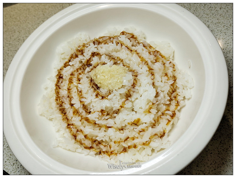 台北中山。豐光溫體羊肉爐︱台中名店媲美北京涮羊肉，清湯香甜佐國產羊肉，推薦四季羊雜與雪花蒸肉，相鄰建國北路三段高架橋下～捷運行天宮站美食