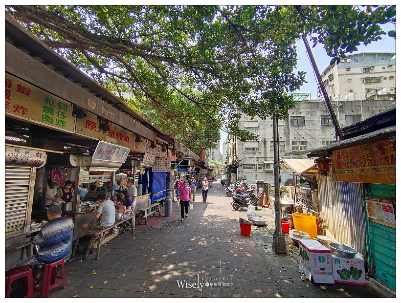 台北大稻埕慈聖宮小吃。媽祖宮口四神湯 x 肉包燒賣︱傳統平價古早味路邊攤銅板美食～捷運大橋頭站美食