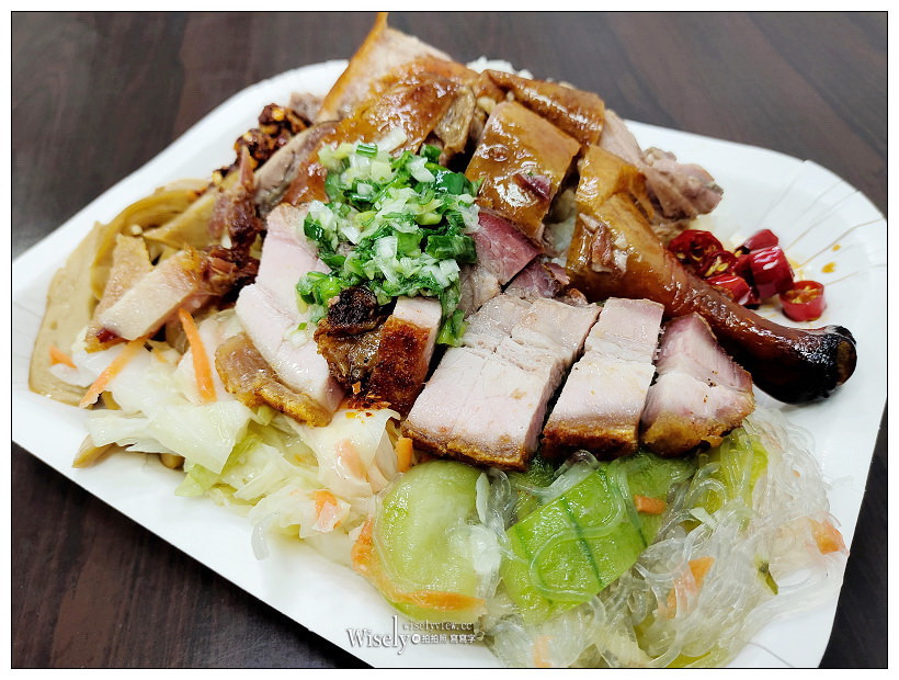 板橋便當。翔鴻港式燒臘快餐︱百元內份量多，內用白飯吃到飽，三個即外送～埔墘國小美食 x 永豐街美食
