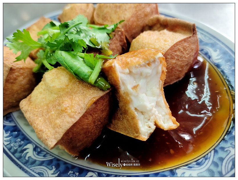 士林美食。阿國滷肉飯︱天母晚餐宵夜銅板小吃，清湯肉羹、炸雞卷、黑白切、香菇肉粥～德行東路美食 x 捷運芝山站美食 x 天母美食 x 天母宵夜 x 天母魯肉飯