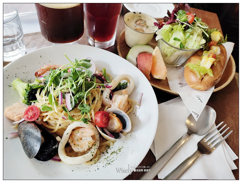 板橋美食。Merci Café︱復古歐美風格環境,平價早午餐料理豐盛有料,在地人氣IG打卡餐廳~捷運板橋站美食 x 府中咖啡廳 x 板橋大遠百咖啡廳 x 新北市府美食 板橋美食。Merci Café︱復古歐美風格環境,平價早午餐料理豐盛有料,在地人氣IG打卡餐廳~捷運板橋站美食 x 府中咖啡廳 x 板橋大遠百咖啡廳 x 新北市府美食