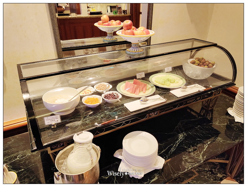 台北西華飯店30週年限時專案︱24盎司頂級丁骨牛排龍蝦大餐加住滿30小時再送早餐只需NT4,888，即日起至7/5前適用～新增2020媒體評比得獎端午粽食記分享