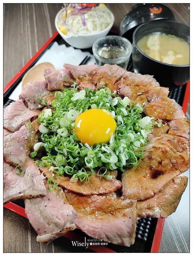 台北美食 。丼Fun 「日本式丼飯」︱主打炸牛排定食，炙燒薔薇丼與鹽蔥牛舌丼也推薦，相鄰台北京站與中山市場～捷運台北車站美食 x 日式燒肉丼飯
