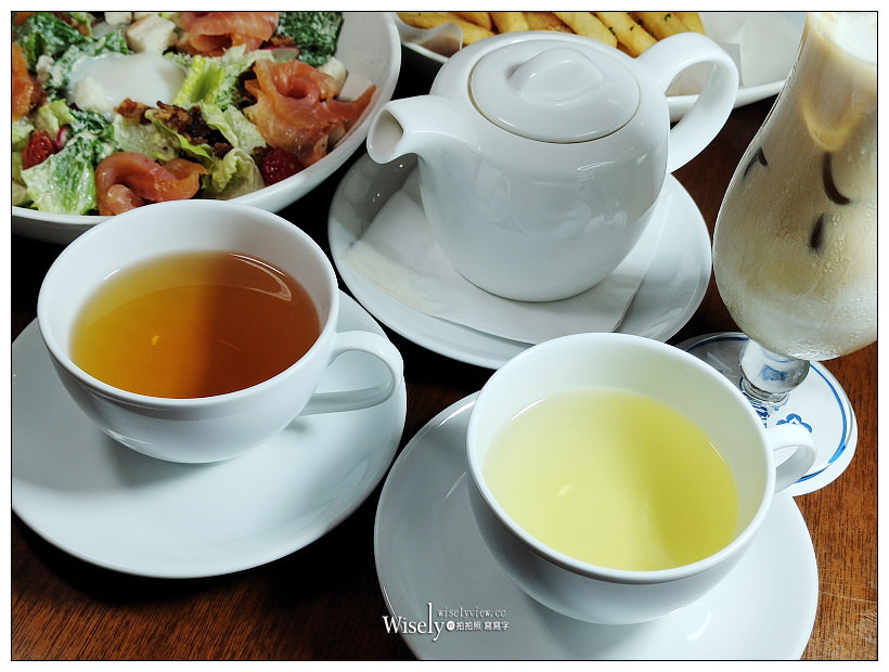 台北。歐華酒店：歐麗蛋糕坊(內用菜單)︱浮誇實在的四色漢堡，還有平價美味的義大利麵與沙拉炸物，在一流歐美裝潢空間享用美食～捷運中山國小站美食