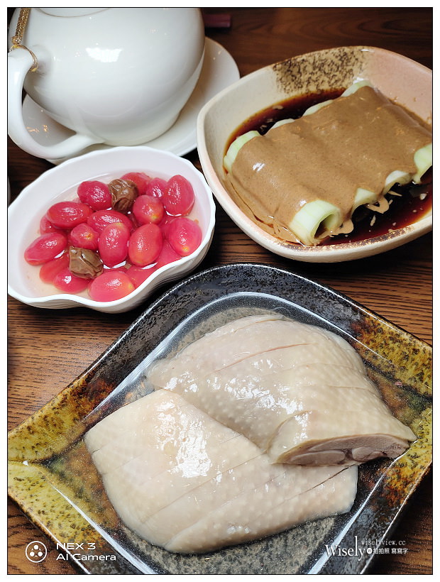台北點水樓 復興店︱讚岐牛肉麵、七彩小籠包、砂鍋醃篤鮮、月見芙容鮮魚煲、凍豬腳，新增餐點伴手禮現購專櫃～捷運忠孝復興站美食 x 米其林必比登美食