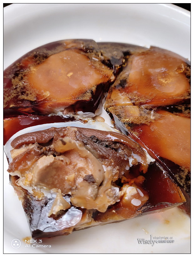 台北點水樓 復興店︱讚岐牛肉麵、七彩小籠包、砂鍋醃篤鮮、月見芙容鮮魚煲、凍豬腳，新增餐點伴手禮現購專櫃～捷運忠孝復興站美食 x 米其林必比登美食