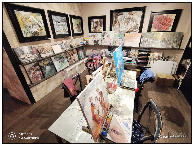 汐止吃到飽。藝爐晏 火鍋美術館︱單人享用NT399起，在畫廊裡品嚐火鍋點心～鮮切肉品+鮮蔬菇餃+自製小菜+甜點水果+冰品飲料，加100元送海鮮盤乙份