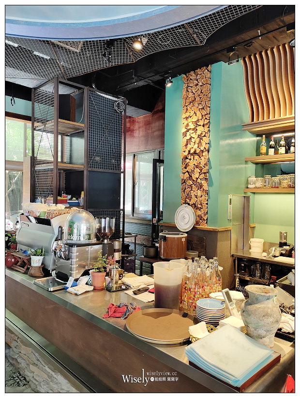 台北大安。花神咖啡私廚 de Flora Restaurant & Café 師大店︱中式熱炒與西點午茶，裝潢空間仿法國巴黎花神咖啡，適合聚會聊天拍照～捷運台電大樓站美食