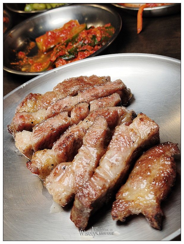 燒桶子 韓風立燒（含完整菜單）︱台北東區人氣韓國烤肉，專業代烤小菜吃到飽，推薦4人份「女神和牛套餐」～捷運國父紀念館站美食 x 台北韓國烤肉推薦