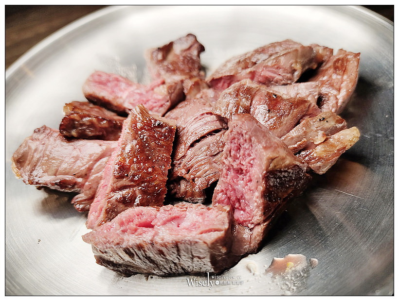 燒桶子 韓風立燒（含完整菜單）︱台北東區人氣韓國烤肉，專業代烤小菜吃到飽，推薦4人份「女神和牛套餐」～捷運國父紀念館站美食 x 台北韓國烤肉推薦