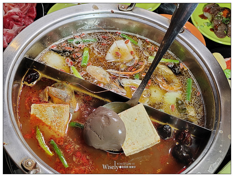 台北吃到飽。丼賞和食 x 嗨蝦蝦百匯鍋物-林森旗艦店︱現做握壽司與烤生蠔，火鍋食材與和牛肉品爽爽吃，甜點、冰品與啤酒飲料都很優～捷運雙連站美食