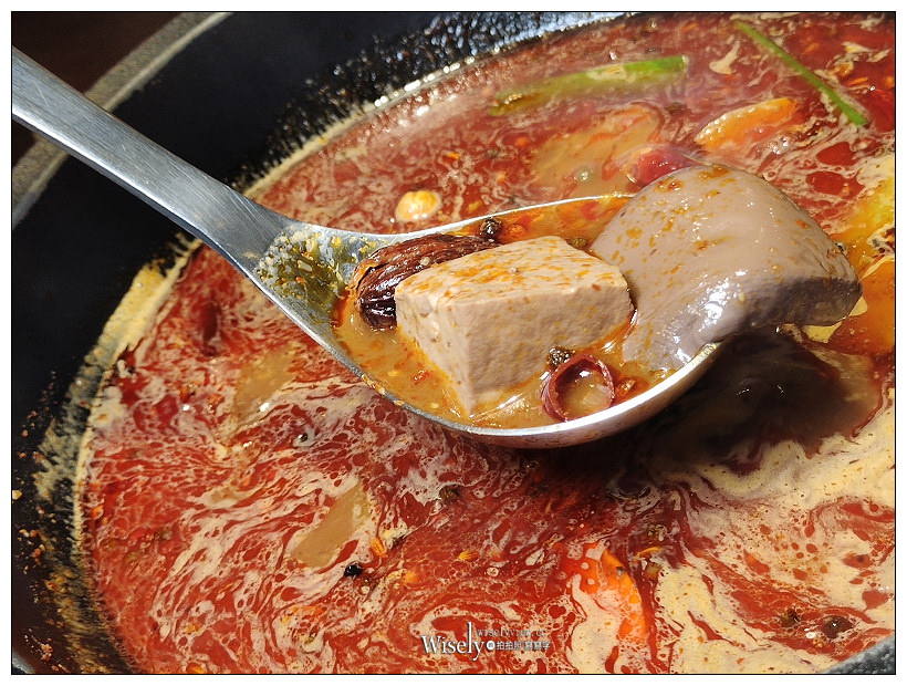 台北。肉多多火鍋 中山北店︱全新「爆炒川府麻辣湯」及全新套餐單品，可使用三倍券消費與多項抽獎活動(7/1-8/31)～捷運台北車站美食 x 中山北路火鍋