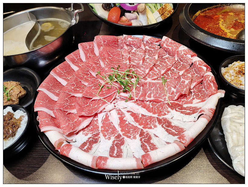 台北。肉多多火鍋 中山北店︱全新「爆炒川府麻辣湯」及全新套餐單品，可使用三倍券消費與多項抽獎活動(7/1-8/31)～捷運台北車站美食 x 中山北路火鍋