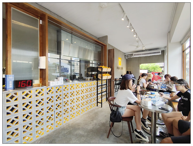 台南美食。吐司男晨食專賣店︱來自台中的韓系吐司盒子，新光三越藍晒圖旁～台南早午餐 x 藍晒圖美食