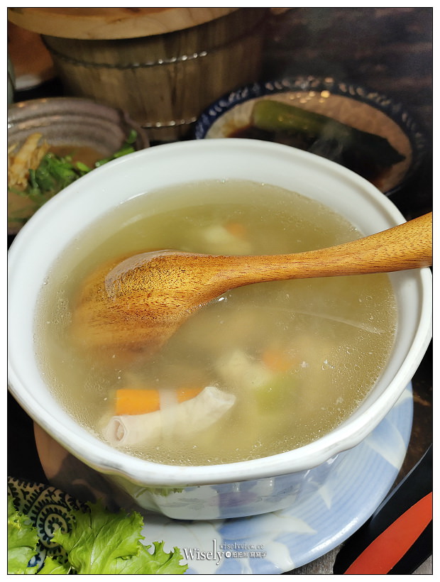 台南美食。筑馨居 無菜單料理︱在清朝百年懷舊老宅裡享用古早台灣味，相鄰神農街與河樂廣場，用餐需事先預約為佳，均一價NT500／人～台南中西區美食