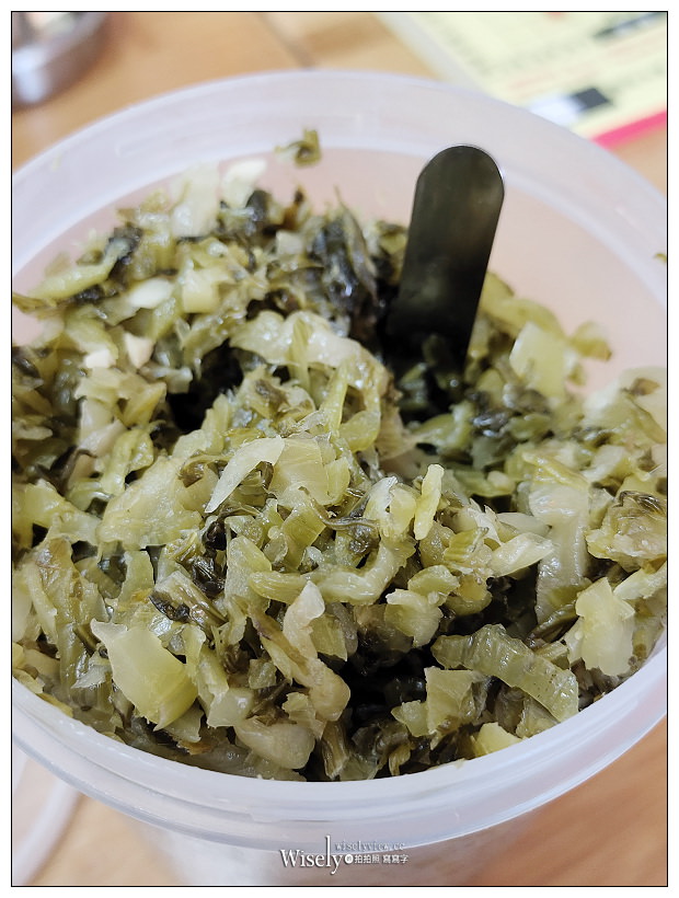 永和美食。蔡家黃牛肉麵（原中壢川味）︱麵多湯濃肉大塊，近樂華夜市保平路上～樂華夜市美食 x 永和四號公園美食 x 捷運永安市場站美食 x 永和牛肉麵