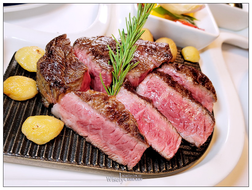 台北。歐華酒店：地中海牛排館︱美國杉河農場濕式熟成50天肋眼牛排，配菜湯品各個精彩，搭配住房活動超划算～捷運中山國小站美食 x 花博公園美食