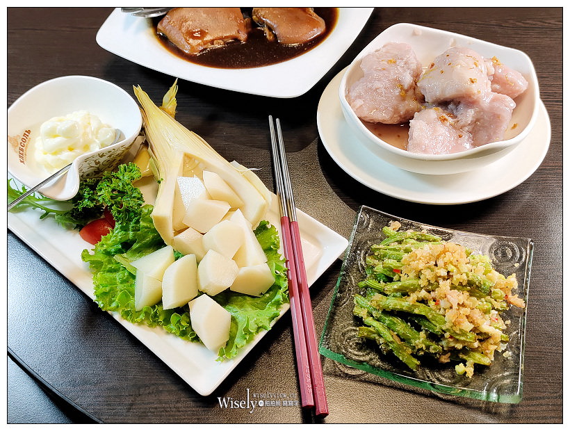 南僑桃園觀光體驗工廠。點水樓桃園店︱凍豬腳四人套餐品嚐，冠軍小籠包&卡比索冰淇淋蜜糖吐司DIY～免費停車遊玩的室內景點，桃園龜山一日遊景點推薦