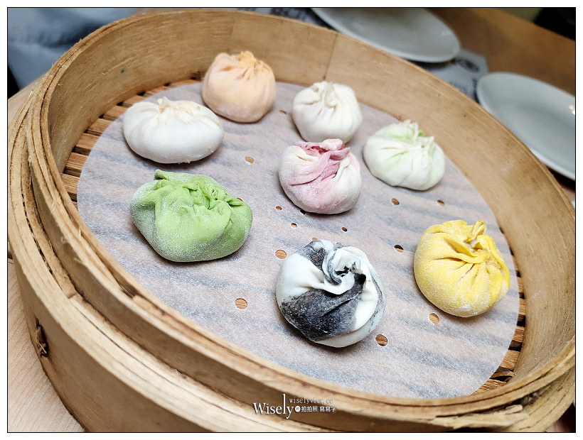 南僑桃園觀光體驗工廠。點水樓桃園店︱凍豬腳四人套餐品嚐，冠軍小籠包&卡比索冰淇淋蜜糖吐司DIY～免費停車遊玩的室內景點，桃園龜山一日遊景點推薦