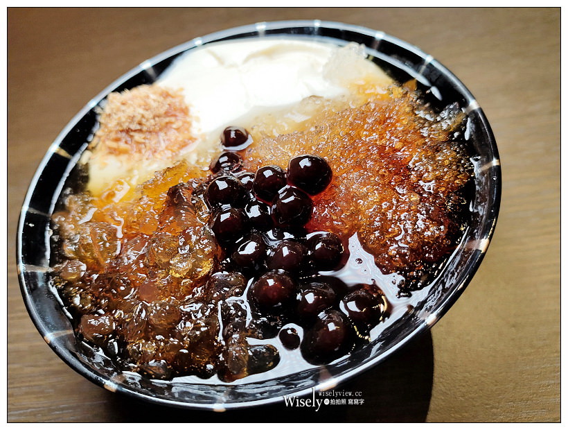 天母美食。豆花魂︱珍珠桃膠雪燕豆花，口感滑嫩晶瑩剔透膠質感～捷運芝山站美食 x 天母德行東路美食