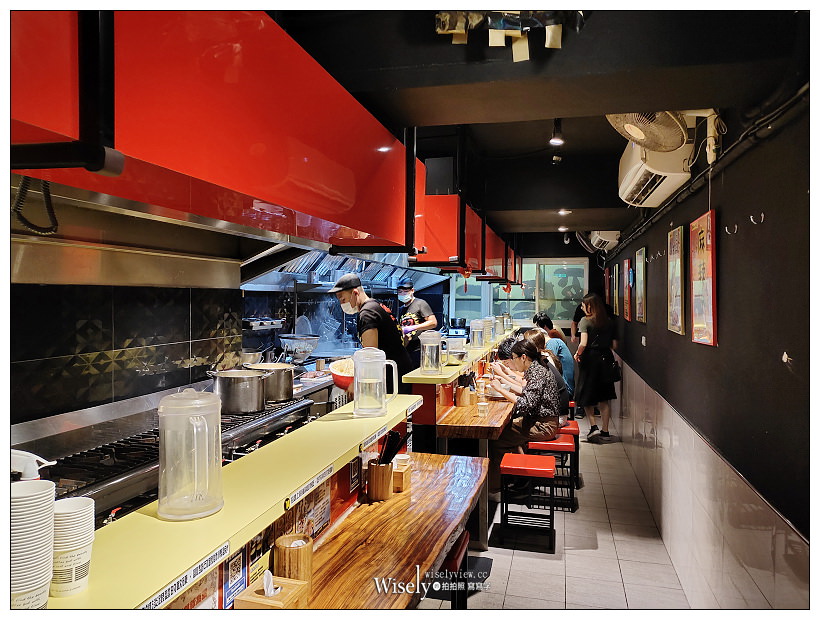 台北大安。雞二拉麵 師大店︱主打大份量雞白湯二郎系口味，捷運台電大樓站美食