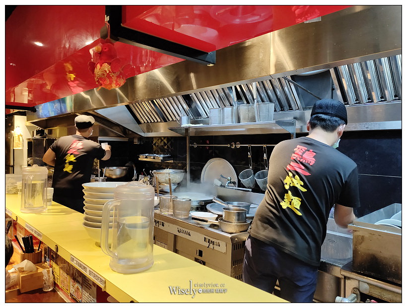 台北大安。雞二拉麵 師大店︱主打大份量雞白湯二郎系口味，捷運台電大樓站美食