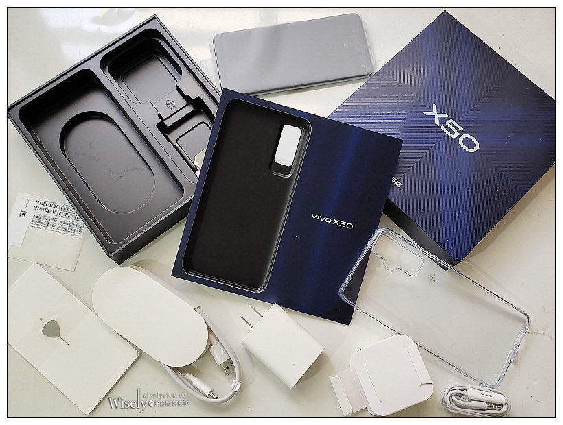 vivo X50。極致輕薄美型 5G手機-規格實測︱極窄邊框、時尚外觀、超感光夜攝人像作品～生活旅遊隨拍