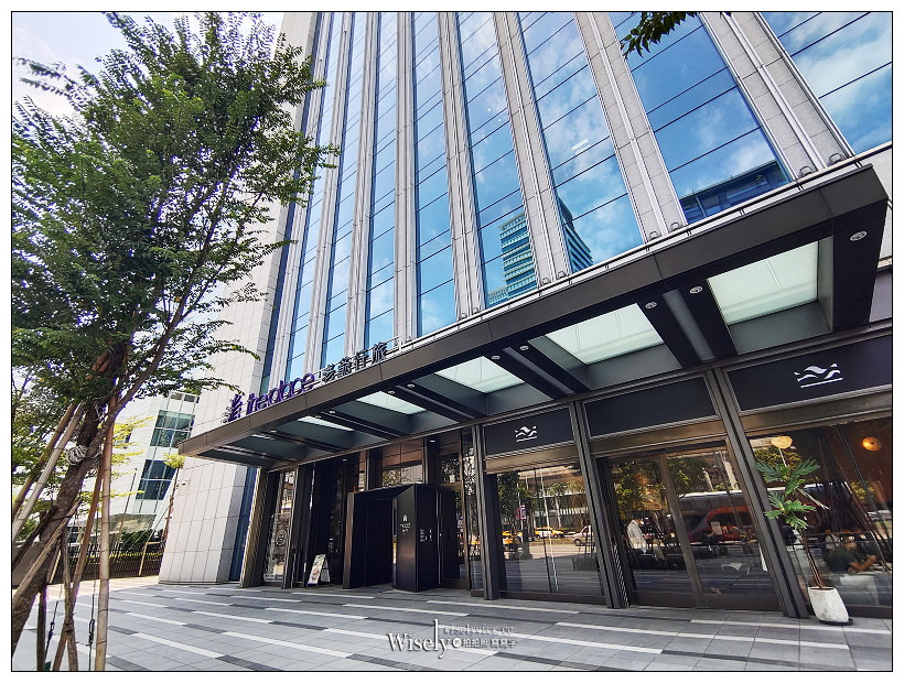 南港老爺行旅。Soft Ktichen︱秋季全新套餐料理500元起，中菜元素融入西餐；菠菜黑米雞肉捲襯金沙南瓜醬汁、爐烤梅花豬搭松露燉飯佐腐乳醬汁~南港美食