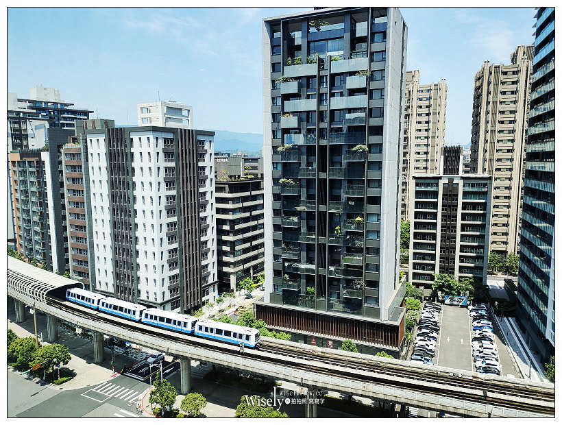 南港老爺行旅。Soft Ktichen︱秋季全新套餐料理500元起，中菜元素融入西餐；菠菜黑米雞肉捲襯金沙南瓜醬汁、爐烤梅花豬搭松露燉飯佐腐乳醬汁~南港美食