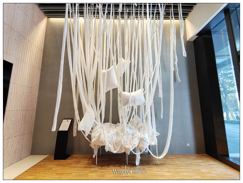 南港老爺行旅。Soft Ktichen︱秋季全新套餐料理500元起，中菜元素融入西餐；菠菜黑米雞肉捲襯金沙南瓜醬汁、爐烤梅花豬搭松露燉飯佐腐乳醬汁~南港美食